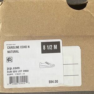 NEW Clarks Collection Sneakers SZ 8.5